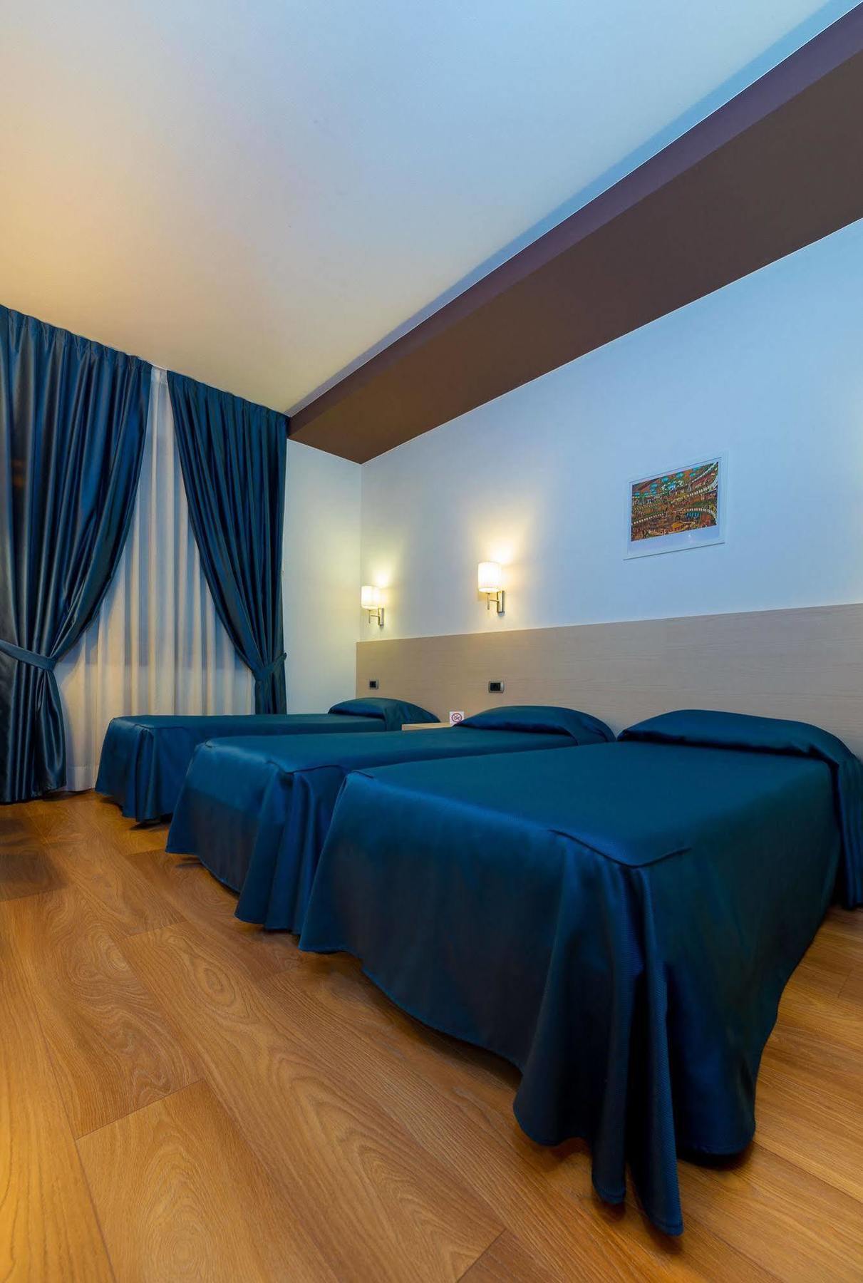 Sam Hotel